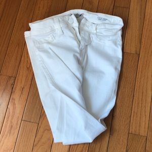 Size 26 Fidelity white denim crop jeans